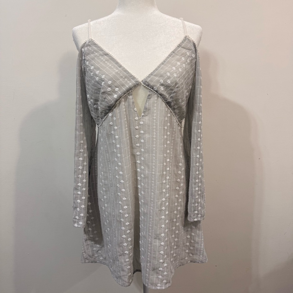 Honey Belle Embroidered Long Sleeve Cold Shoulder Open Front Mini Dress Size L
